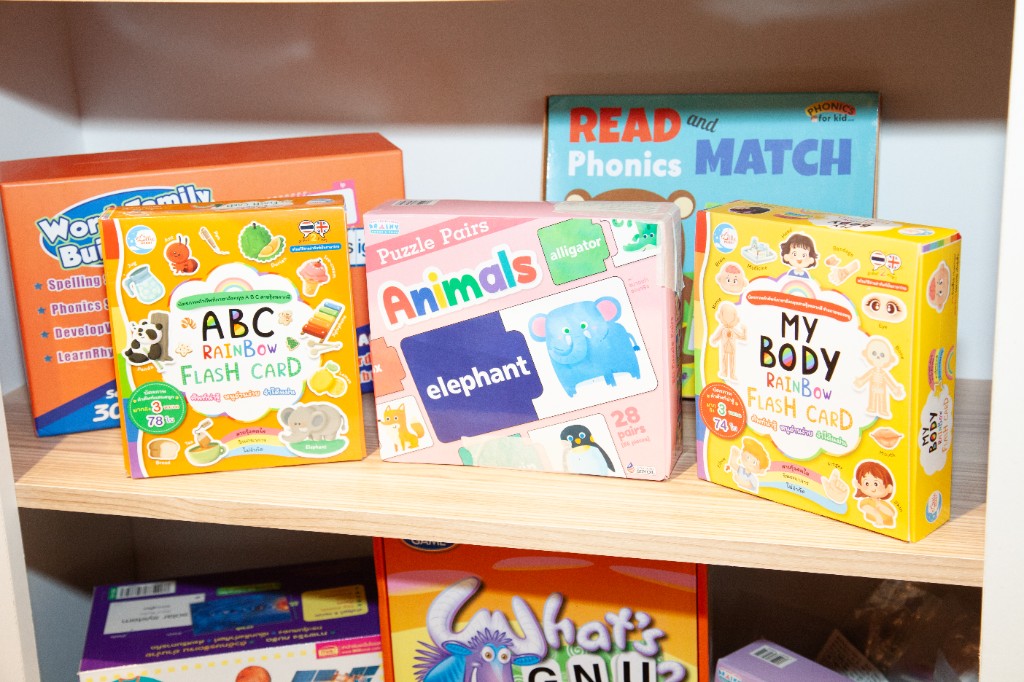 Flash cards และเกมการเรียนรู้